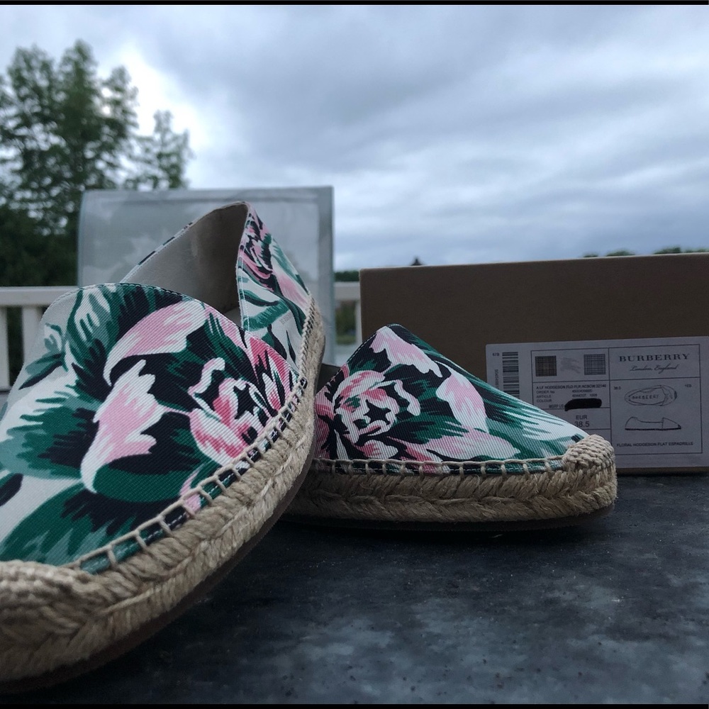 Burberry Floral Flat Canvas Espadrilles - Picture 1 of 3
